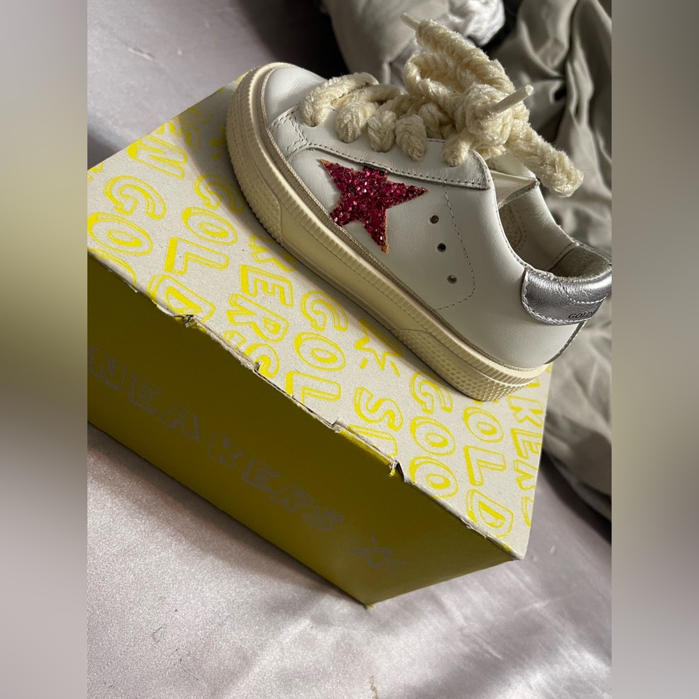 Golden Goose Kids Sneakers with Glittery Red Star and Metallic Silver Heel